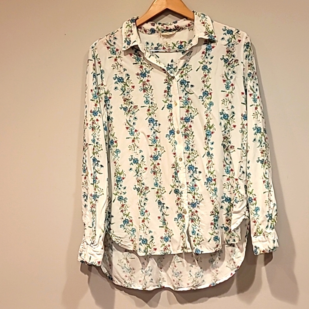 White and floral flowy button down